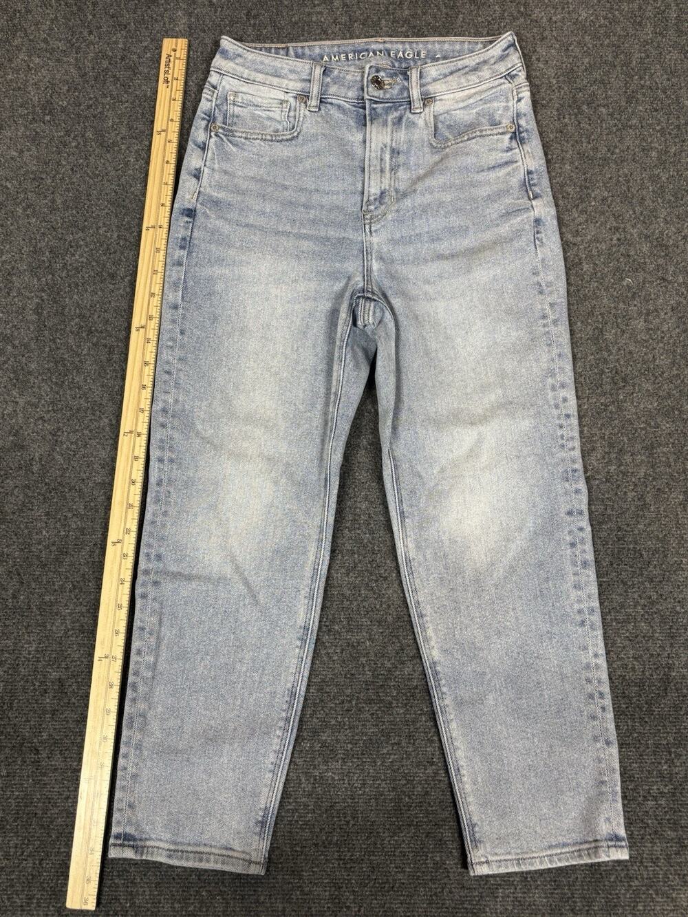 American Eagle Mom Straight Jean Sz 2 - Extra Short Light Wash Denim
